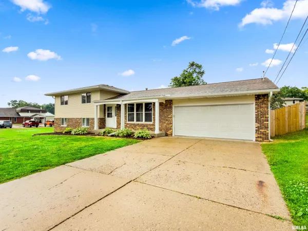 $225,000 | 4922 West Pfeiffer Road, Bartonville, IL 61607