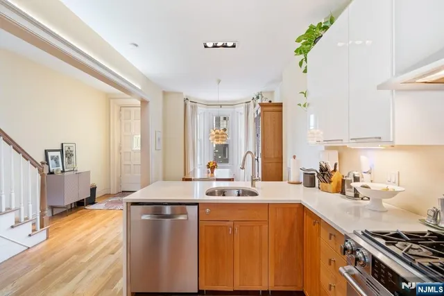 $1,250,000 | 65 Van Reipen Avenue, Jersey City, NJ 07306