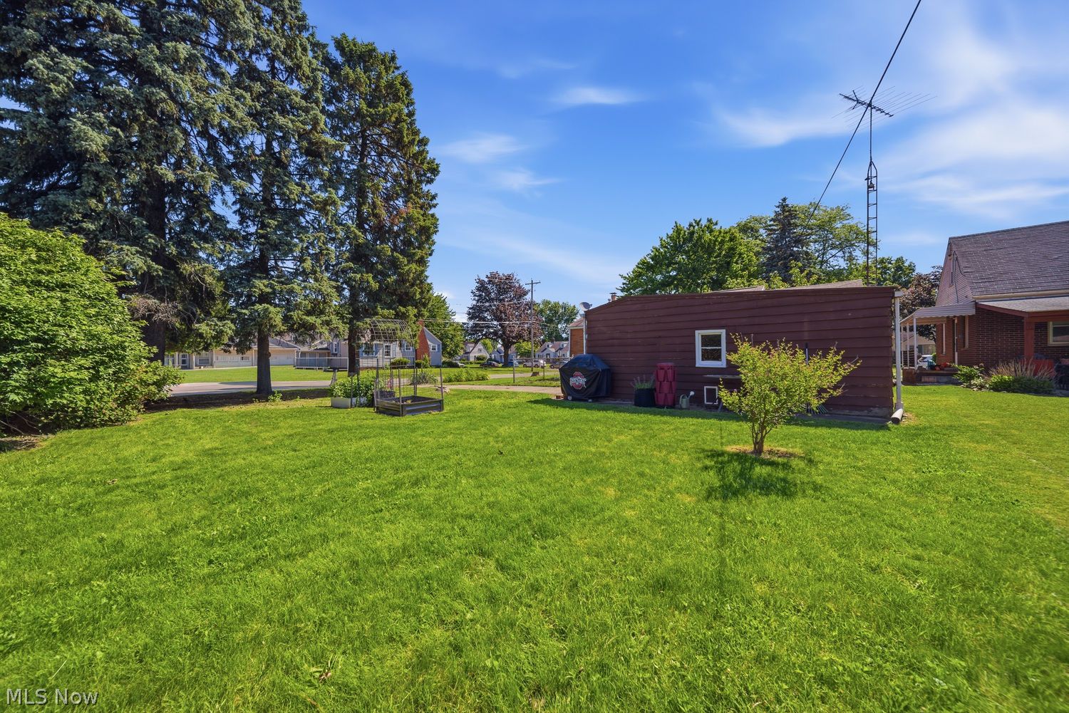 1303 Manor Avenue Southwest Canton, OH 44710 - Photo 22 of 29