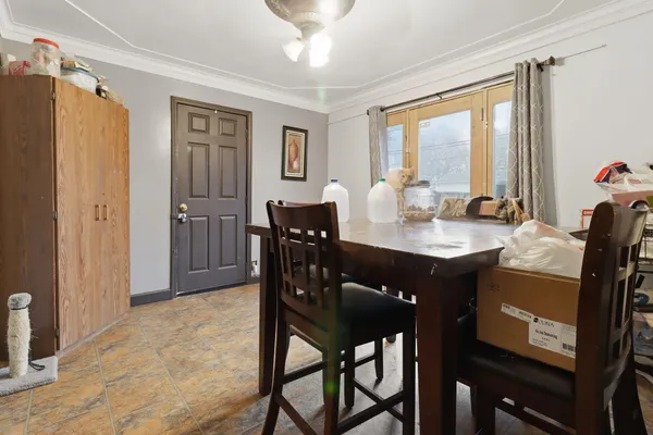 $179,000 | 1611 Weymouth Street, West Bloomfield, MI 48324