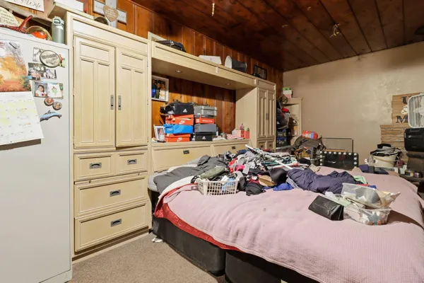 $179,000 | 1611 Weymouth Street, West Bloomfield, MI 48324