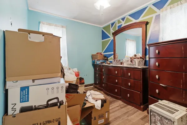 $179,000 | 1611 Weymouth Street, West Bloomfield, MI 48324