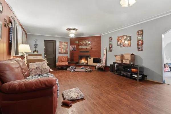 $179,000 | 1611 Weymouth Street, West Bloomfield, MI 48324