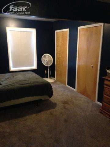 8336 Davison Road Davison, MI 48423 - Photo 4 of 33 20398824-3.JPG