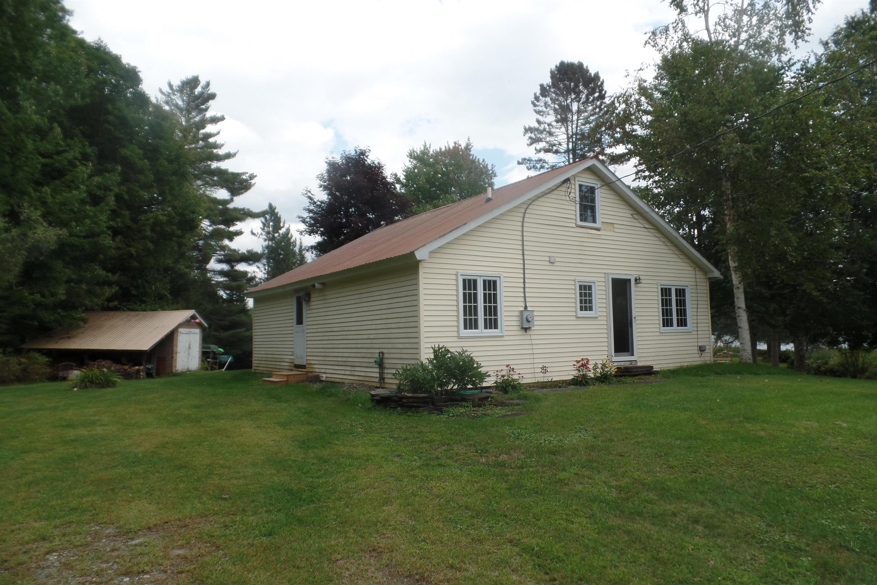 826 Nelson Pond Road Woodbury, VT 05650 - Photo 18 of 39