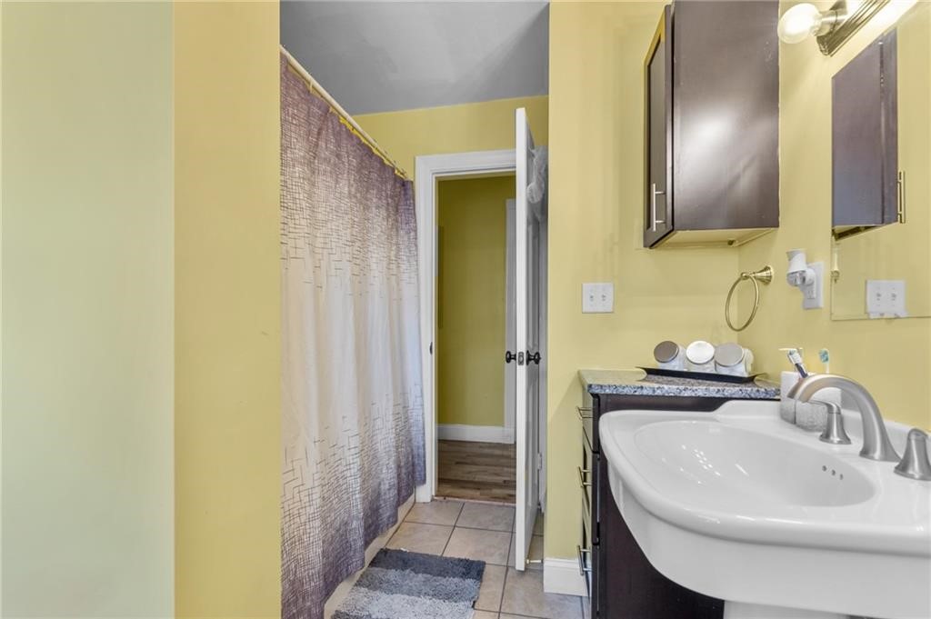 114 Althea Street Providence, RI 02907 - Photo 12 of 37