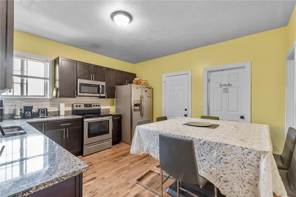 114 Althea Street Providence, RI 02907 - Photo 4 of 37