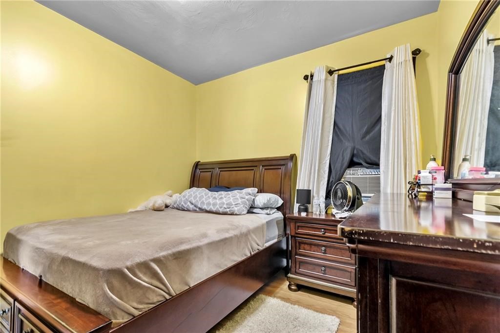 114 Althea Street Providence, RI 02907 - Photo 9 of 37