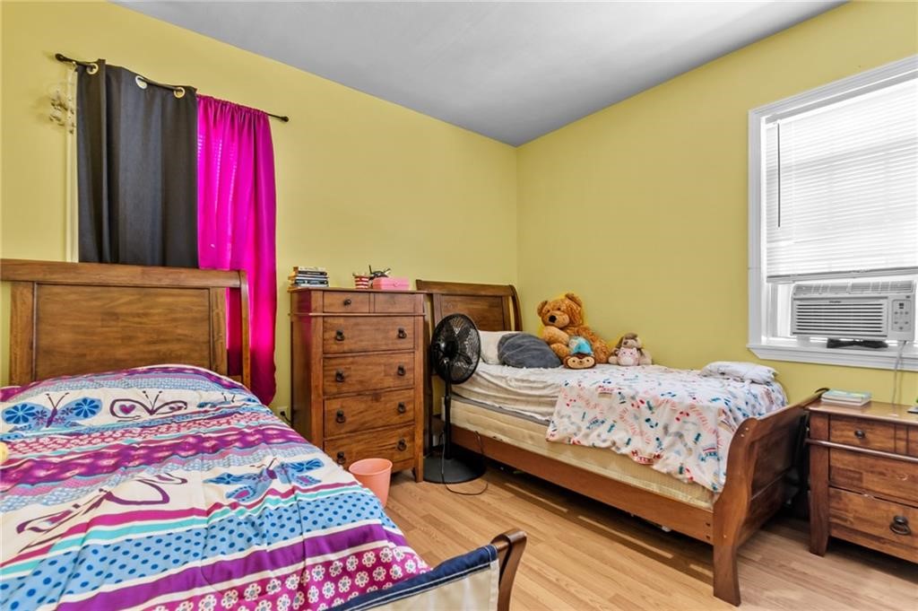 114 Althea Street Providence, RI 02907 - Photo 10 of 37