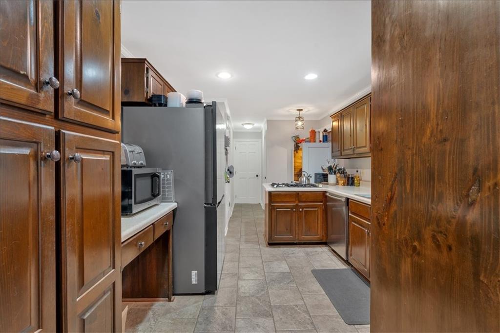 201 Rollingwood Drive Northwest Rome, GA 30165 - Photo 3 of 50