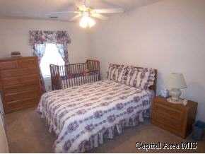 4525 Greenbriar Drive Springfield, IL 62711 - Photo 8 of 9 Gallery Image 8