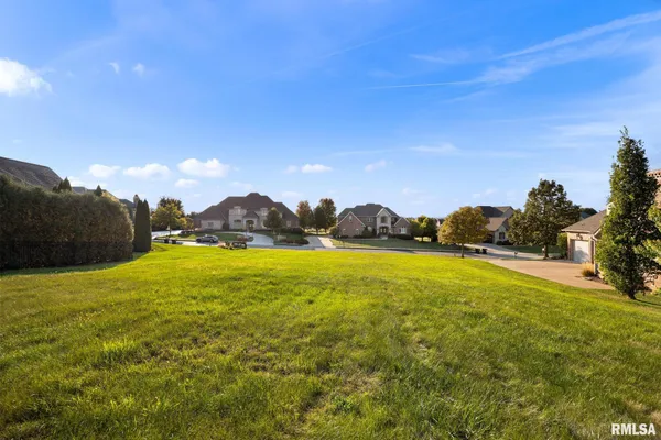 $145,000 | 2247 West Augusta Drive, Dunlap, IL 61525