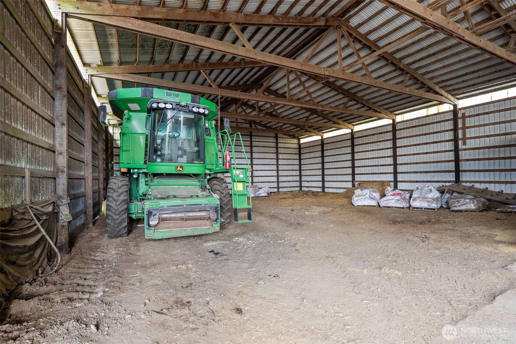 627 Wynoochee Valley Road Montesano, WA 98563 - Photo 12 of 40 a view of patio with wooden wall