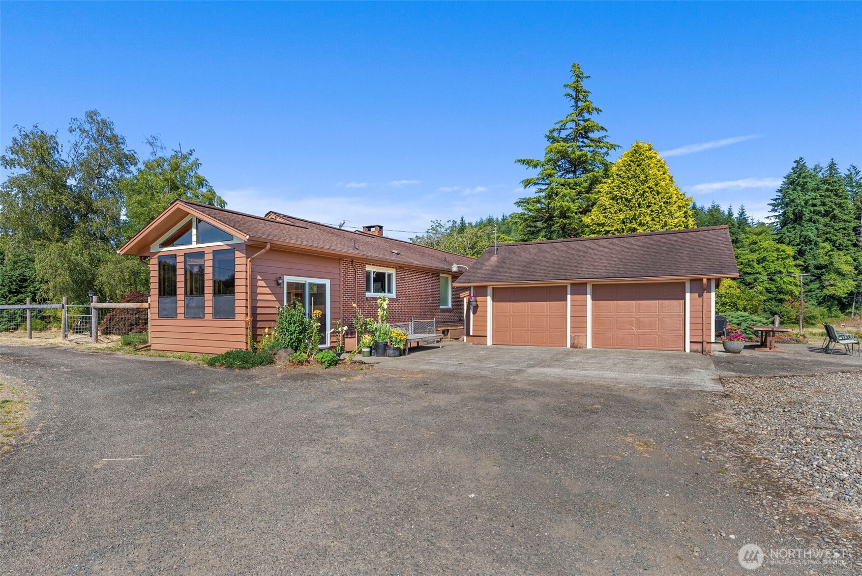 627 Wynoochee Valley Road Montesano, WA 98563 - Photo 34 of 40 front view of a house with a street