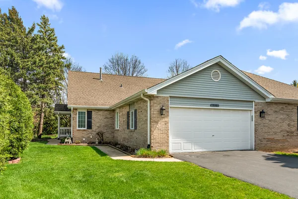 $395,000 | 15331 Wilshire Drive, Orland Park, IL 60462