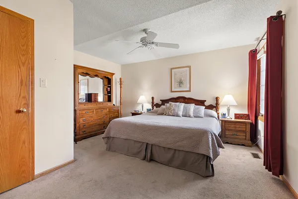 $395,000 | 15331 Wilshire Drive, Orland Park, IL 60462