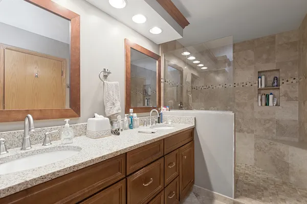 $395,000 | 15331 Wilshire Drive, Orland Park, IL 60462