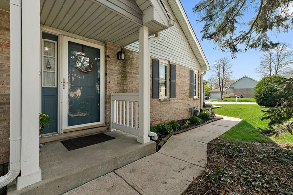 $395,000 | 15331 Wilshire Drive, Orland Park, IL 60462