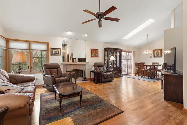 $395,000 | 15331 Wilshire Drive, Orland Park, IL 60462