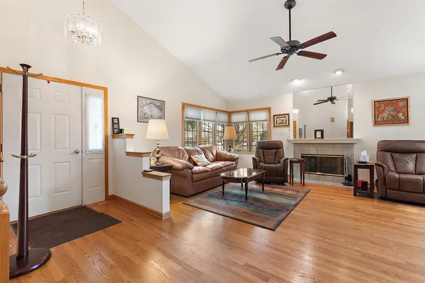 $395,000 | 15331 Wilshire Drive, Orland Park, IL 60462