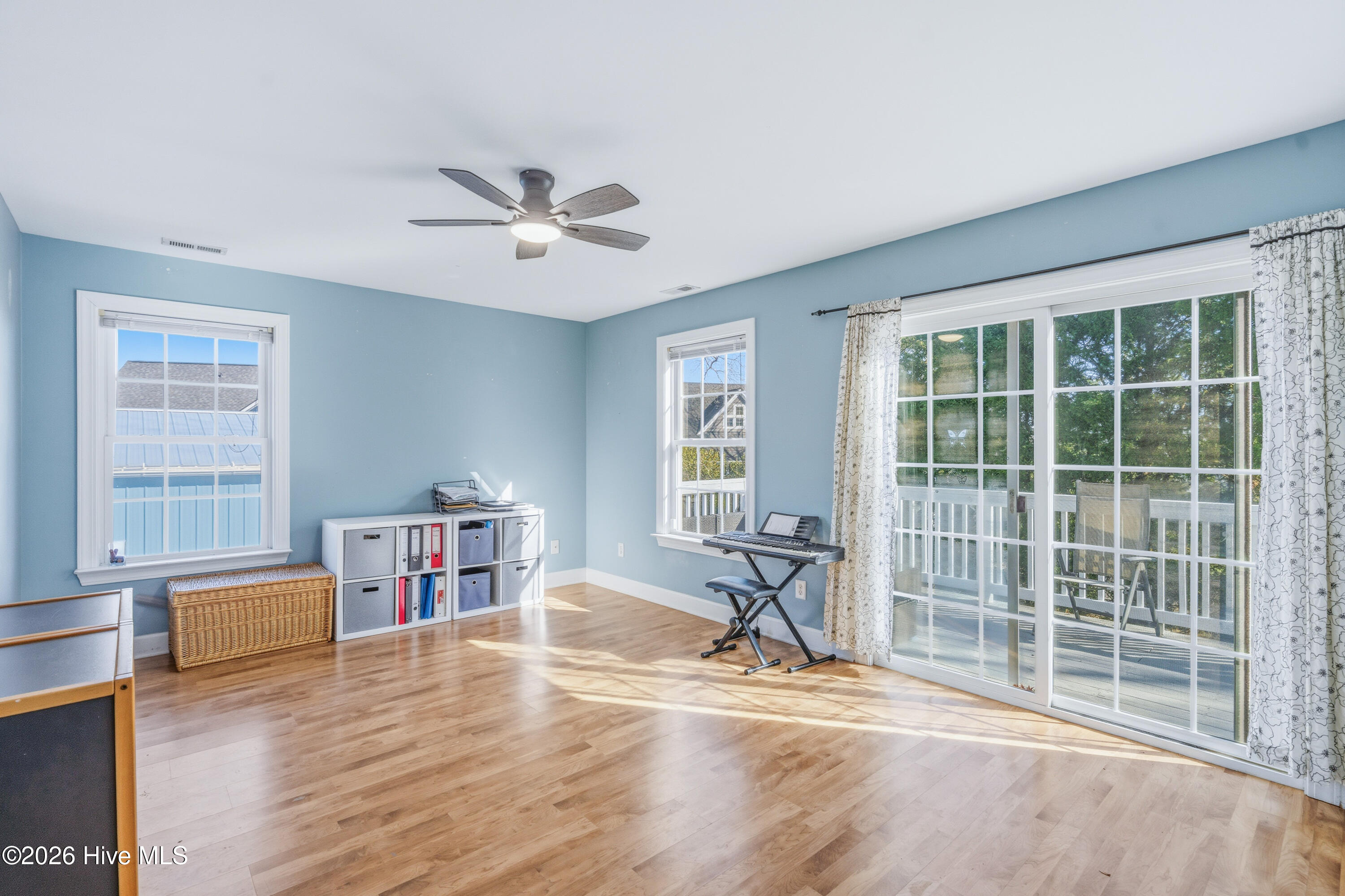 103 Gibbs Road New Bern, NC 28560 - Photo 13 of 41 103 Gibbs Rd | Interior exterior (8 of 4