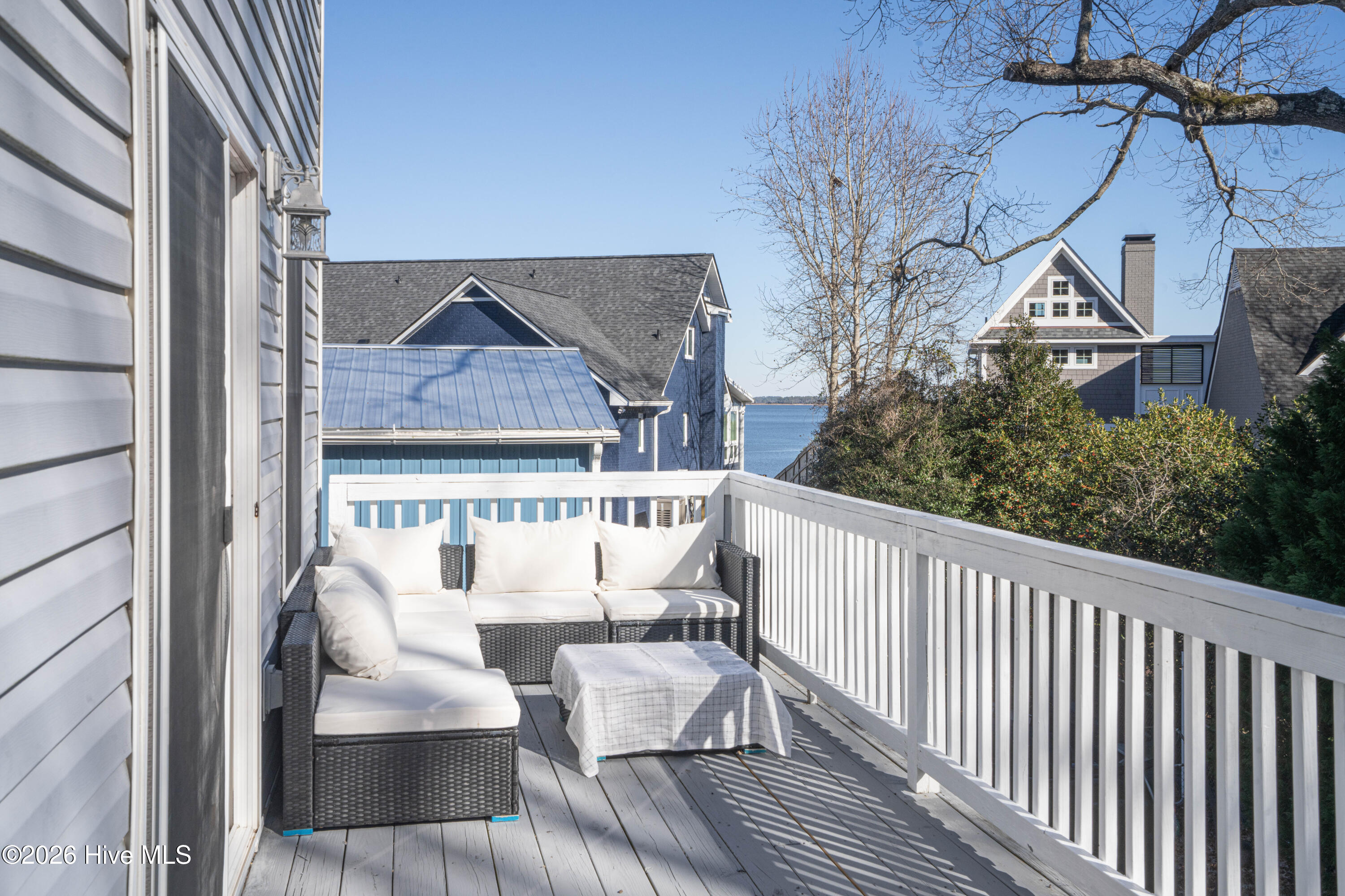 103 Gibbs Road New Bern, NC 28560 - Photo 16 of 41 103 Gibbs Rd | Interior exterior (12 of