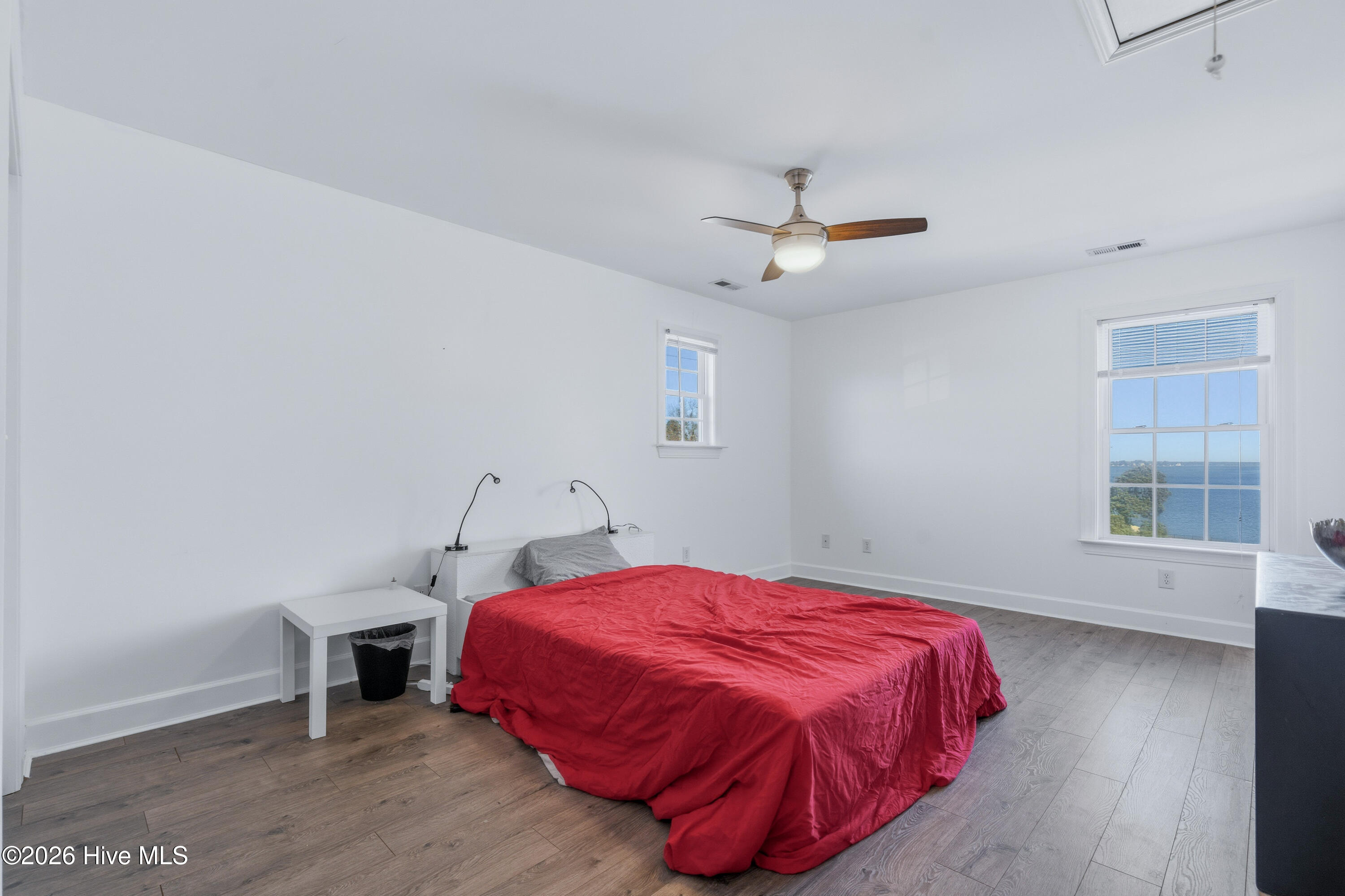 103 Gibbs Road New Bern, NC 28560 - Photo 17 of 41 103 Gibbs Rd | Interior exterior (14 of