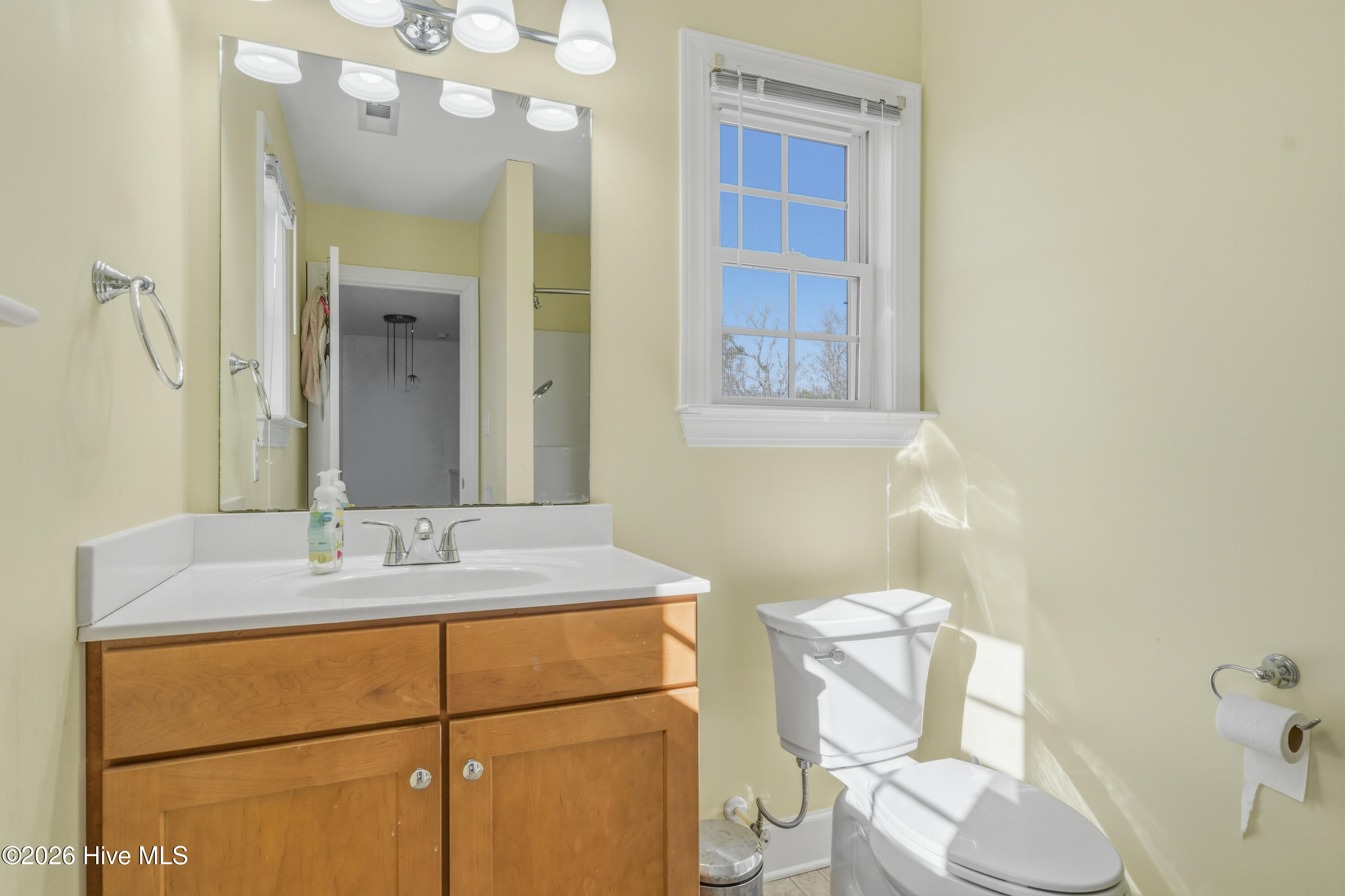 103 Gibbs Road New Bern, NC 28560 - Photo 19 of 41 103 Gibbs Rd | Interior exterior (16 of