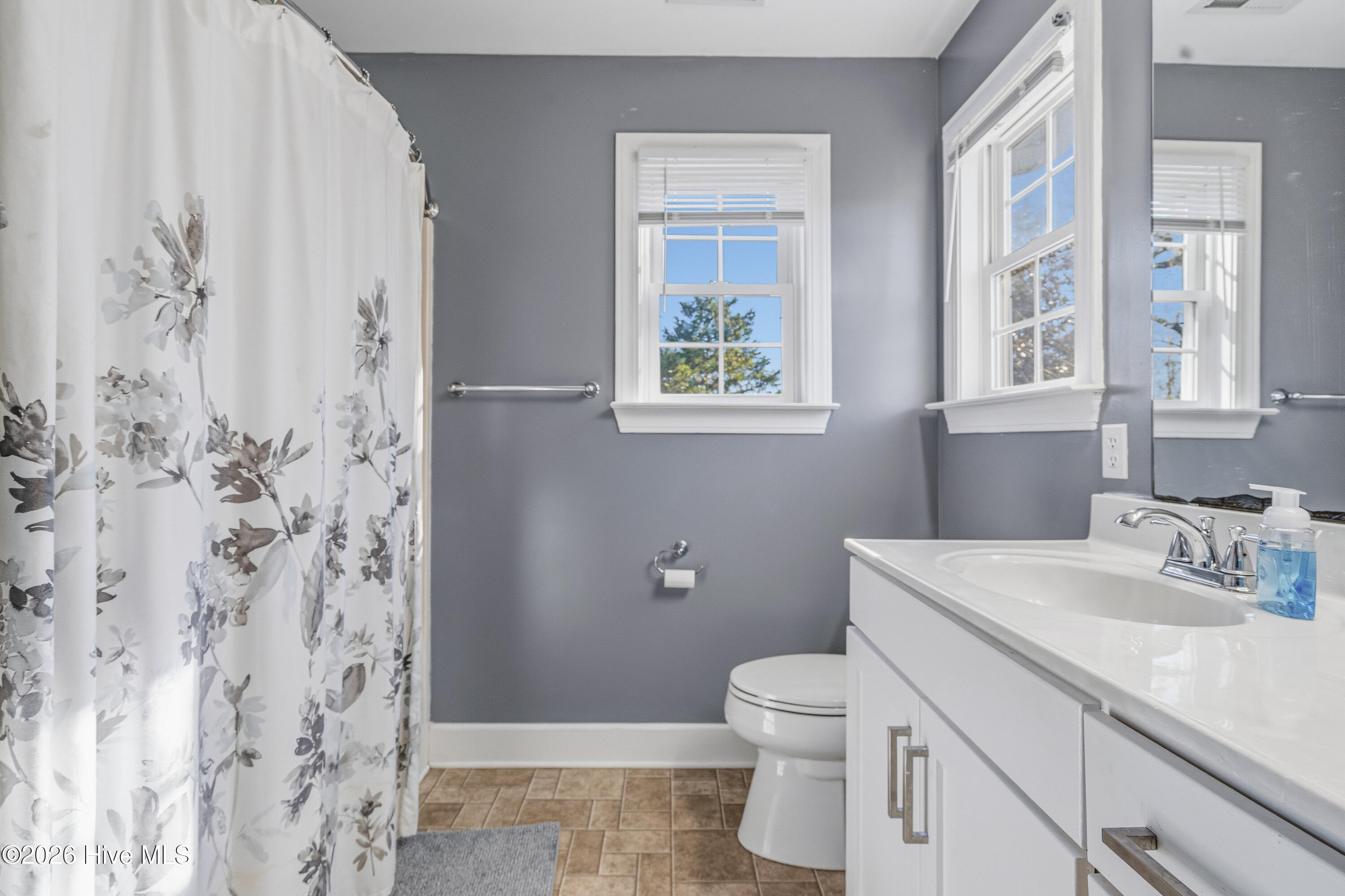 103 Gibbs Road New Bern, NC 28560 - Photo 22 of 41 103 Gibbs Rd | Interior exterior (19 of