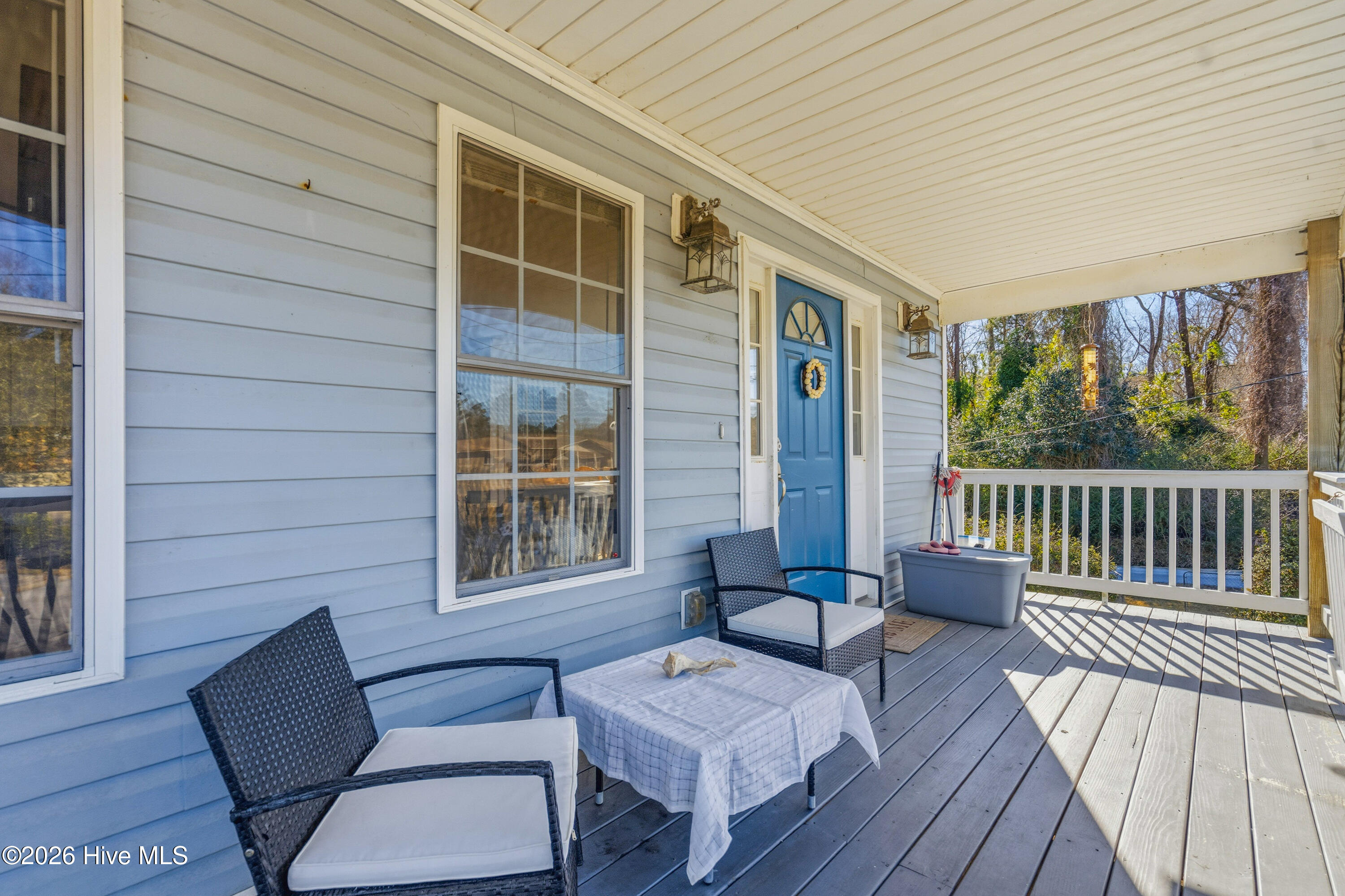 103 Gibbs Road New Bern, NC 28560 - Photo 35 of 41 103 Gibbs Rd | Interior exterior (32 of