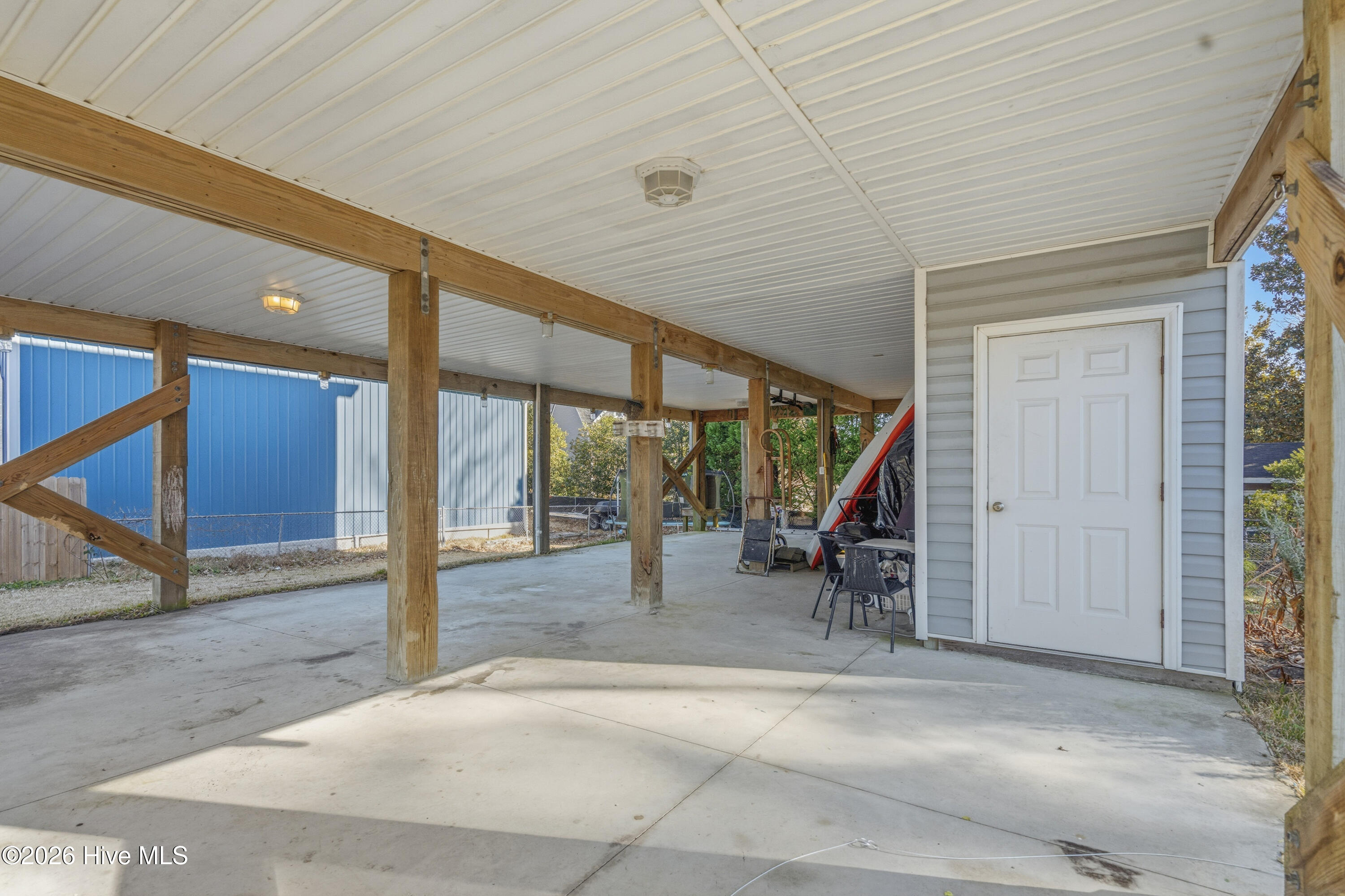 103 Gibbs Road New Bern, NC 28560 - Photo 38 of 41 103 Gibbs Rd | Interior exterior (35 of