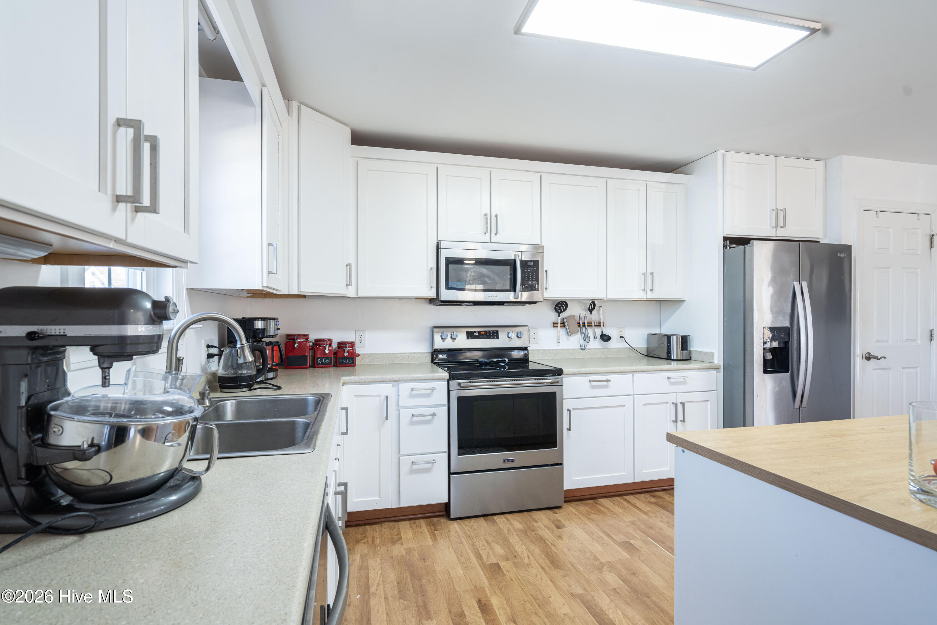 103 Gibbs Road New Bern, NC 28560 - Photo 9 of 41 103 Gibbs Rd | Interior exterior (7 of 4