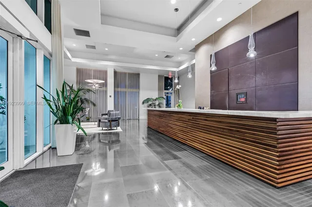 $10,500 | 10 Venetian Way, Unit 1903, Miami Beach, FL 33139