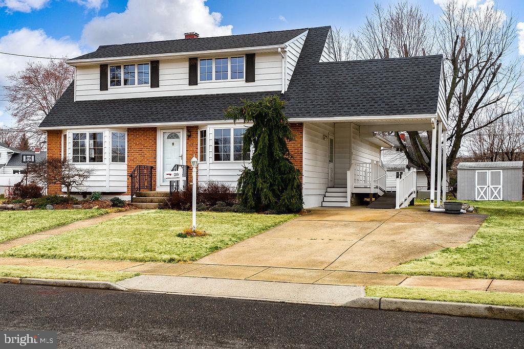 28 Albemarle Road Trenton, NJ 08690 - Photo 2 of 28 Gallery Image 2