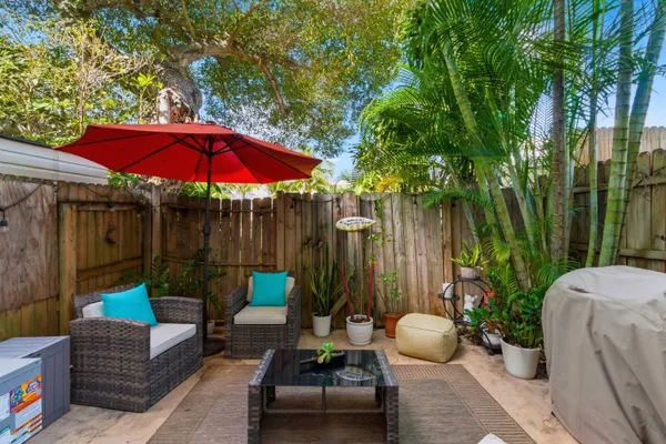$3,200 | 1917 Northeast 3rd Street, Unit 104, Deerfield Beach, FL 33441