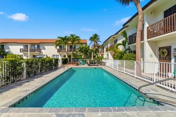 $3,200 | 1917 Northeast 3rd Street, Deerfield Beach, FL 33441