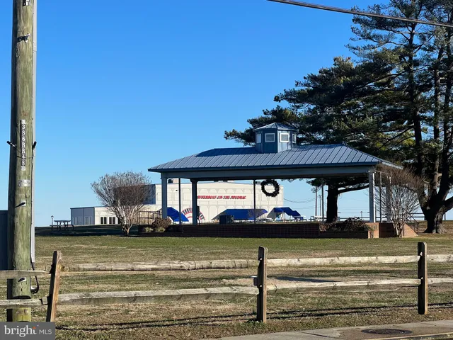 a view of building with an outdoor space