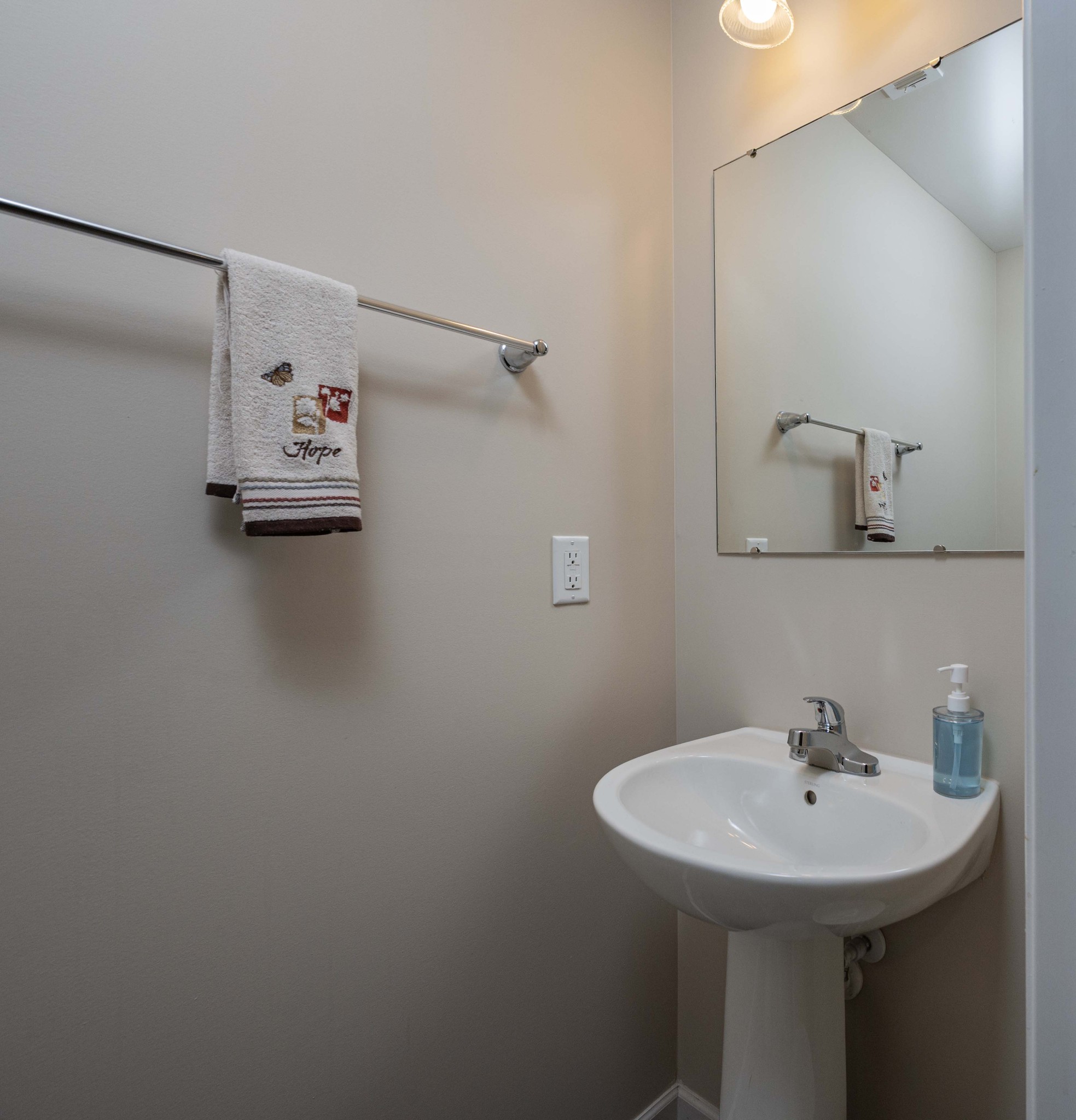 5531 Compass Way Christiana, TN 37037 - Photo 9 of 21 a bathroom with a sink and mirror