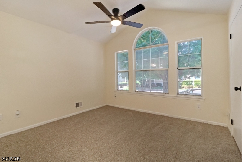 430 Cardinal Lane Bedminster, NJ 07921 - Photo 6 of 18