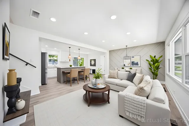 $499,900 | 22W633 Burr Oak Drive, Glen Ellyn, IL 60137