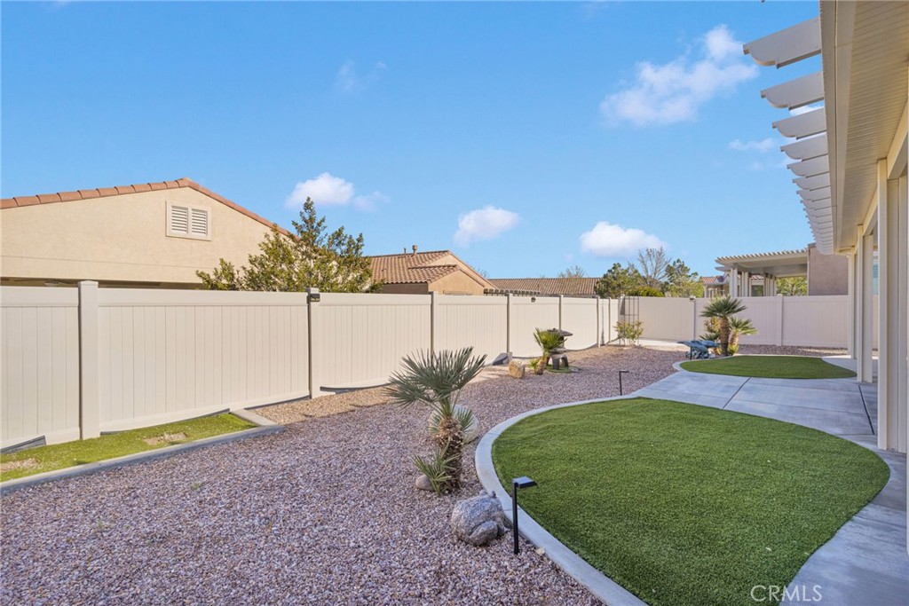 18968 Raven Street Apple Valley, CA 92308 - Photo 39 of 53 a view of a backyard
