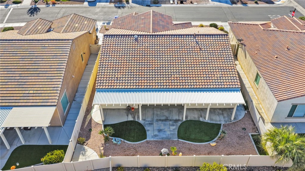 18968 Raven Street Apple Valley, CA 92308 - Photo 44 of 53 a front view of a house with garden