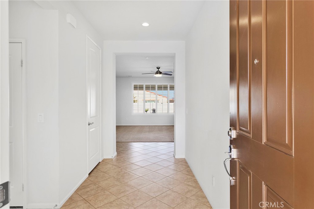 18968 Raven Street Apple Valley, CA 92308 - Photo 10 of 53 a view of a hallway