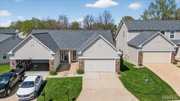 $229,900 | 3745 Southern Manor Drive, St. Louis, MO 63125