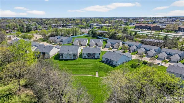$229,900 | 3745 Southern Manor Drive, St. Louis, MO 63125