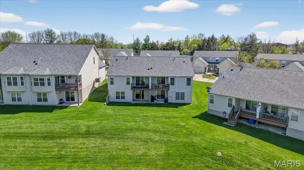 $229,900 | 3745 Southern Manor Drive, St. Louis, MO 63125
