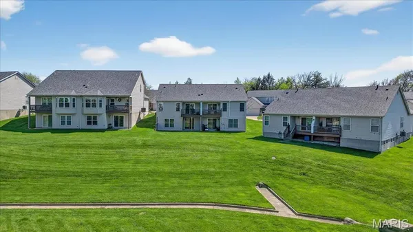 $229,900 | 3745 Southern Manor Drive, St. Louis, MO 63125