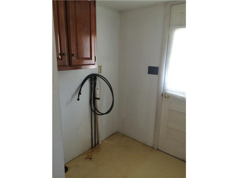 178 Atlantic Road Swans Island, ME 04685 - Photo 17 of 23 Laundry Room/Area.