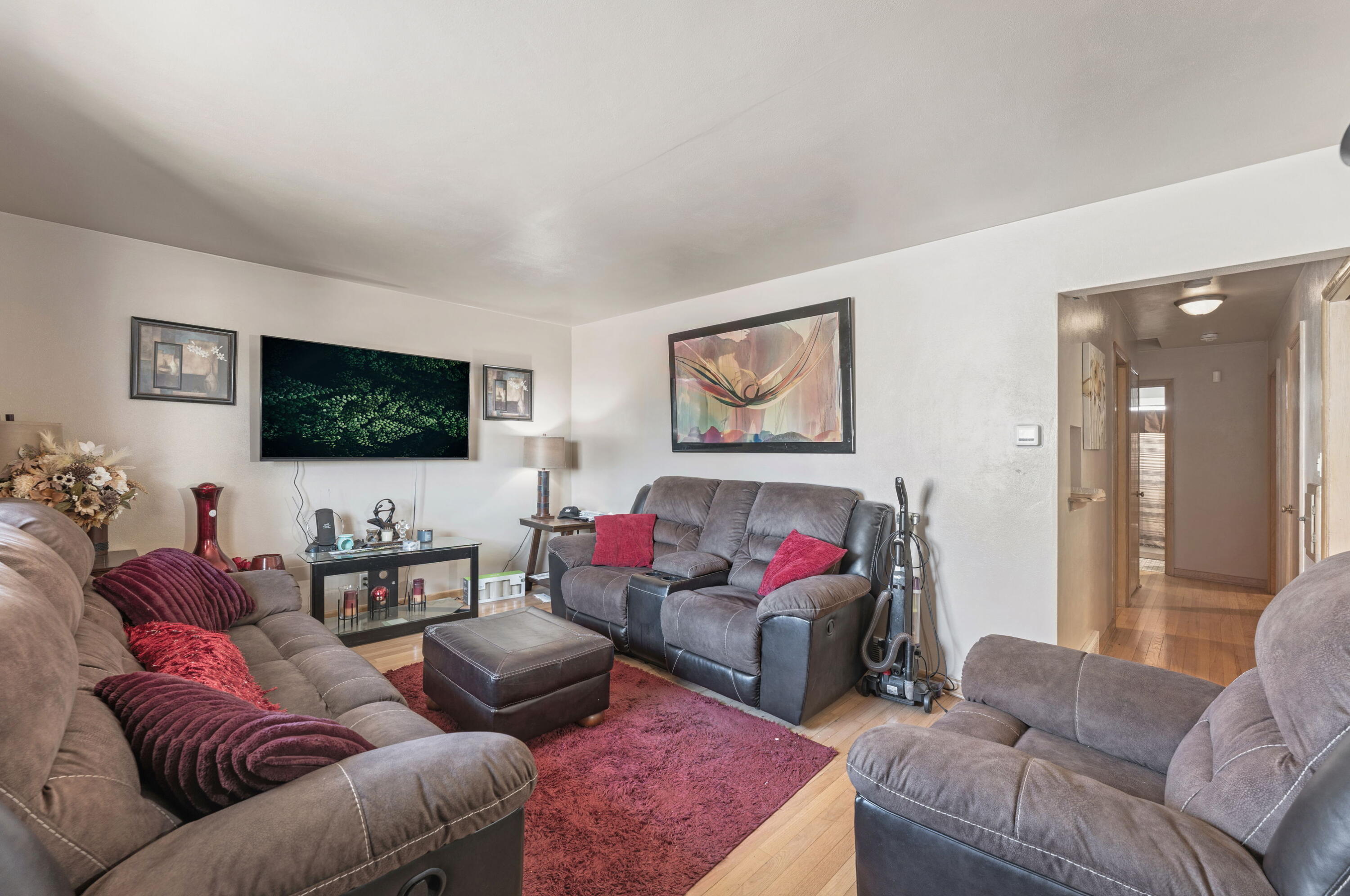 4446 North 73rd Street Milwaukee, WI 53218 - Photo 3 of 17 4_DH101594