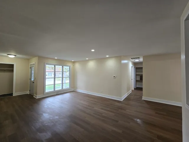 $364,900 | 15208 Highland Avenue, Orland Park, IL 60462